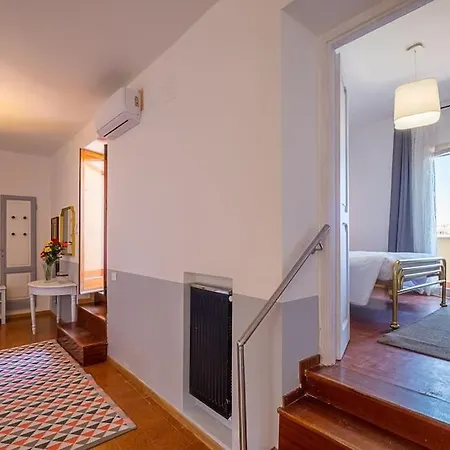 Ht Bilo Colosseo With Terrace Apartment